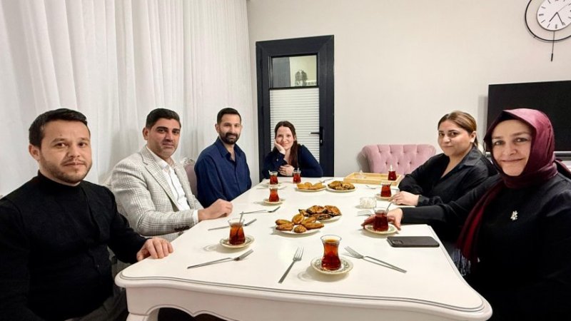 AK Parti’de Gönül Sofraları Ziyaretleri Sürdürülüyor.