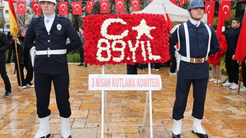 Karabük’ün 89. Kuruluş Yıl Dönümü Etkinlikleri Çelenk Sunum Töreni ile Başladı.