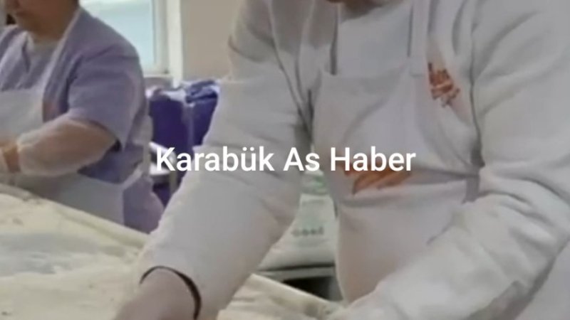 SAFRANBOLU’DA BAYRAM ÖNCESİ ÜRETİCİLERİN LOKUM MESAİSİ SÜRÜYOR