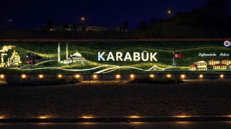BAŞKAN ÇETİNKAYA: “KARABÜK’ÜN HER NOKTASINA ESTETİK VE VİZYON KATIYORUZ”