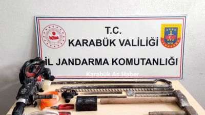 Safranbolu’da Kaçak Kazıya Suçüstü: 2 Kişi Yakalandı